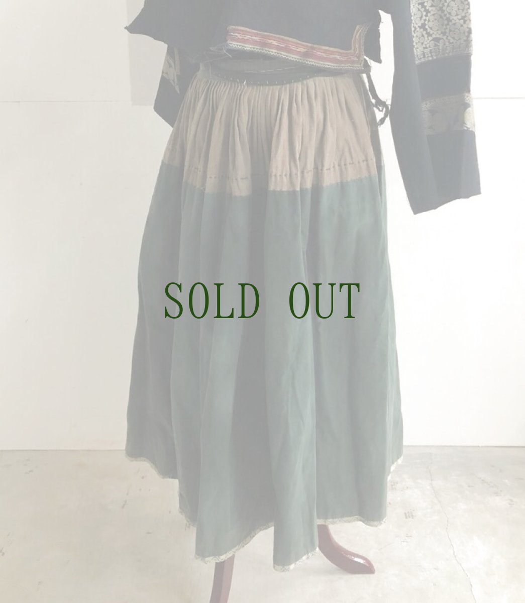 画像17: 貴州省安順県宁安式苗族スカート (ning an Miao people`s pleated skirt) 1900年代初頭 (17)