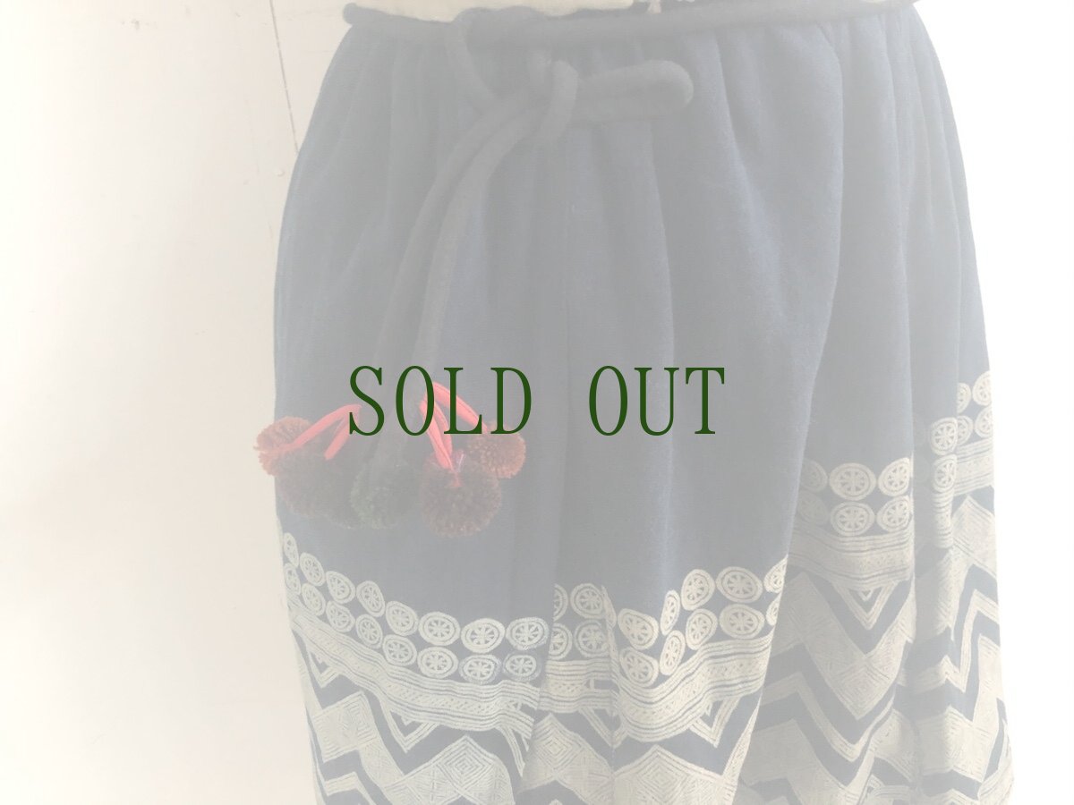 画像5: モン族　ポンポン　ベルト飾り（ヘアーオーナメントほか） (5)