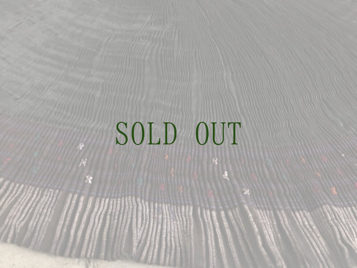 画像4: 貴州省黄平苗族(huan pin miao people)　プリーツ巻きスカート（シルク・草木染） (4)