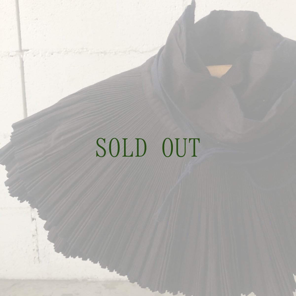 画像4: 貴州省雷公山式空申苗族（ミャオ族）　プリーツ巻きショートスカート（チュチュ） (4)