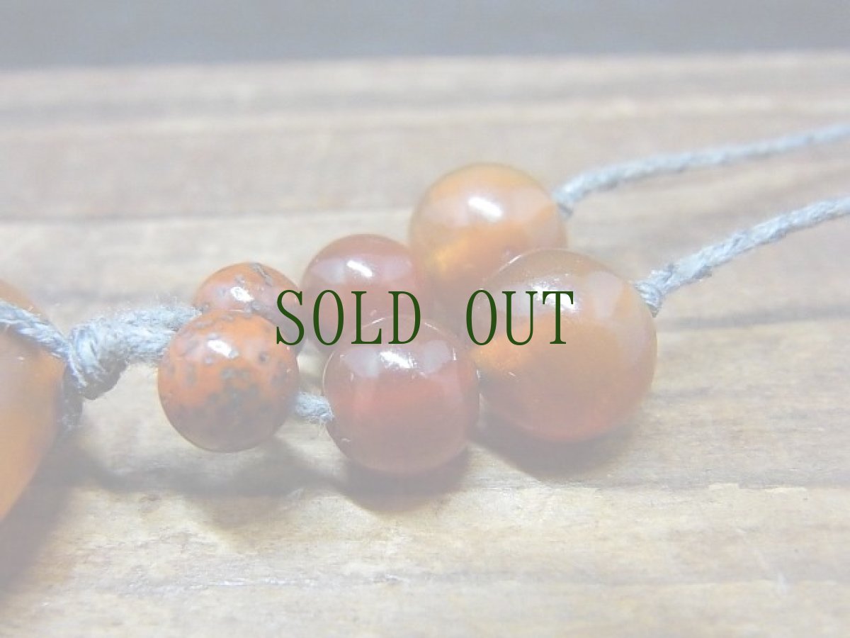 画像6: 瑪瑙製勾玉・古墳時代(青森出土)と老山亀珠、血珠、星月菩提樹　 (6)