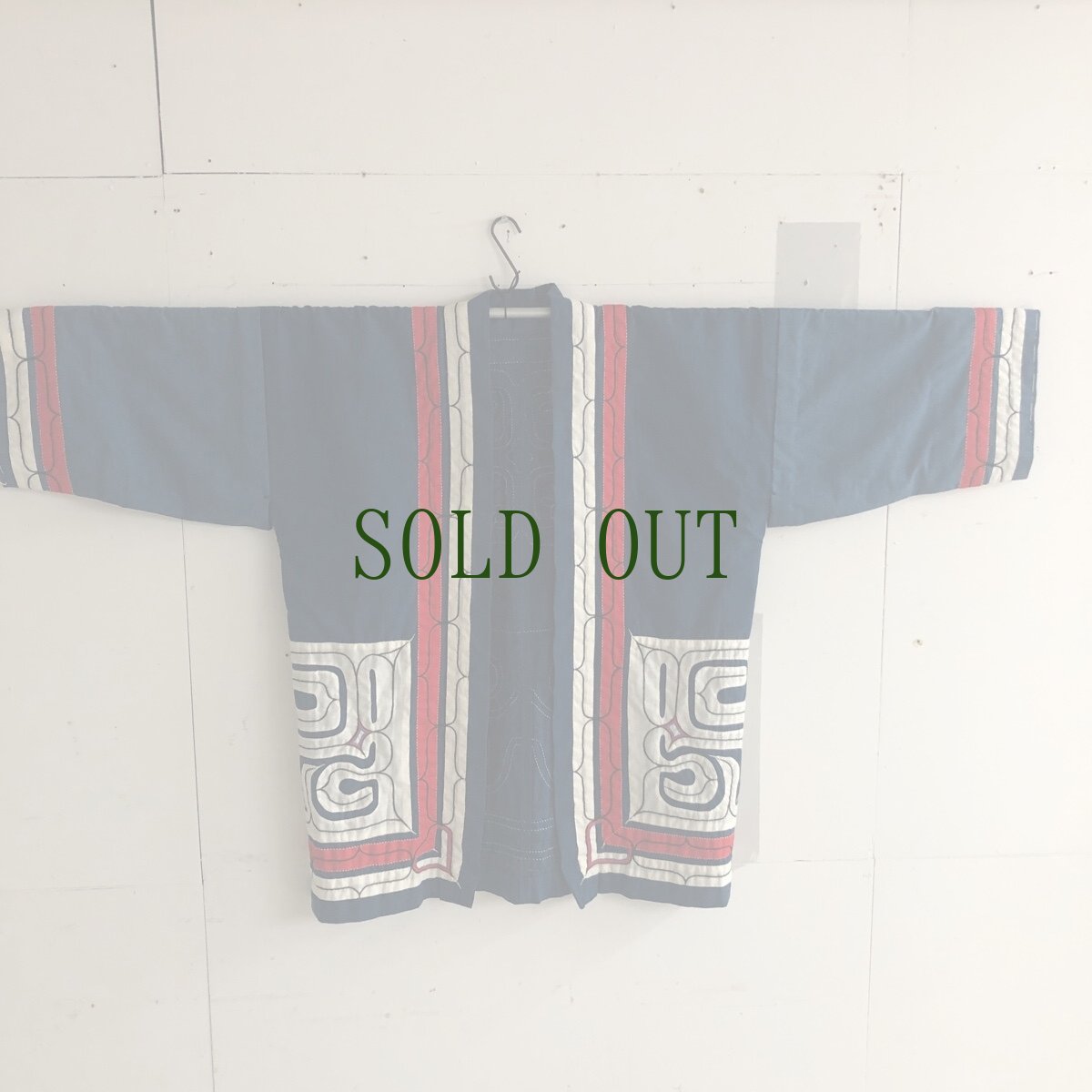 画像2: アイヌ民族衣装 ルウンペ  (期間限定販売) (2)