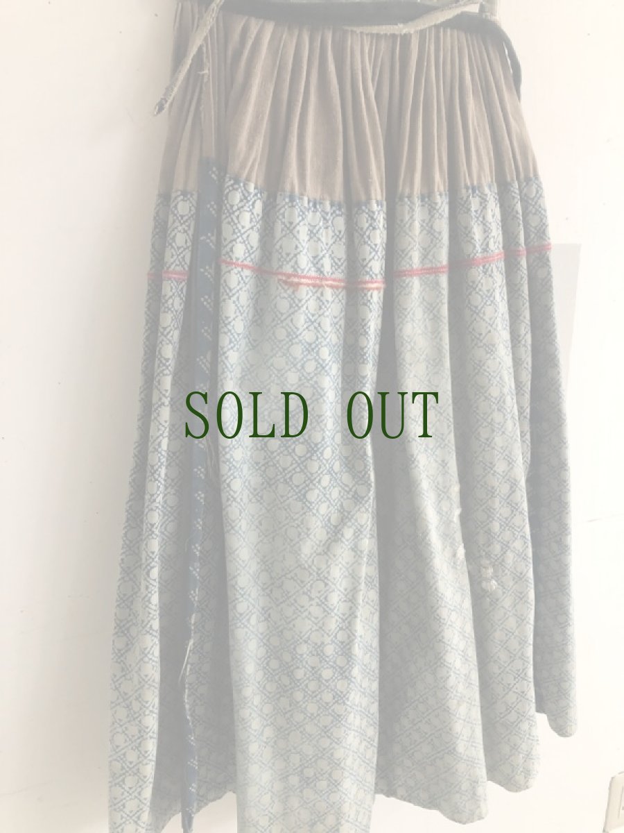 画像2: 貴州省安順県宁安式苗族スカート (ning an Miao people`s pleated skirt) 1900年代初頭 (2)