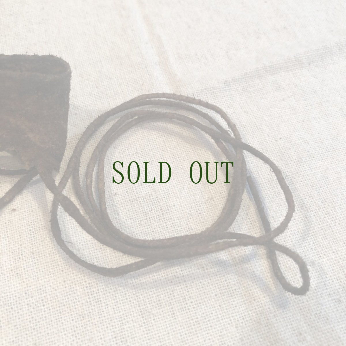 画像5: チベット　ヤクの革紐　1本売り（切り売り）　こげ茶 (5)