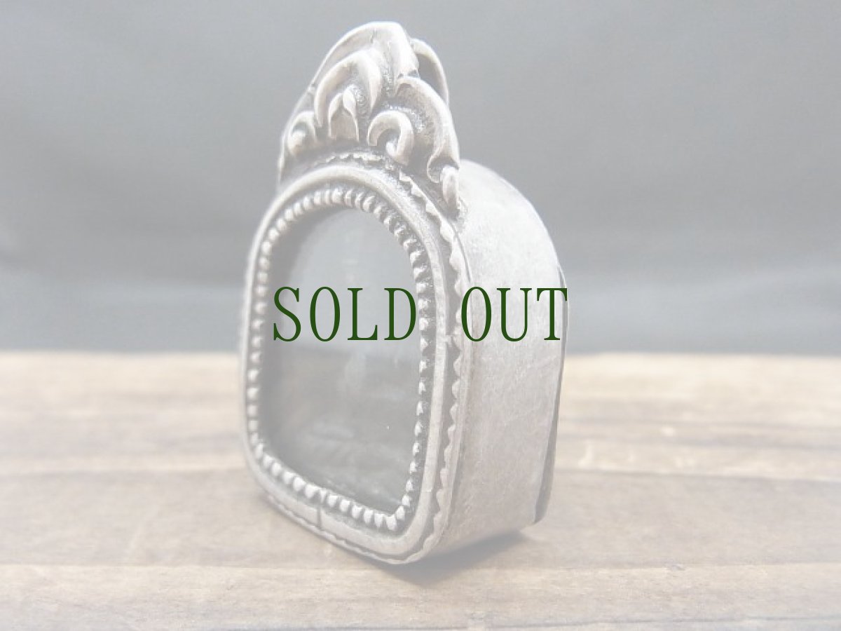 画像3: ガウ　チベット密教御守り箱　（チャンレースィク・四臂観音菩薩）開眼ツァツァ仏 (3)