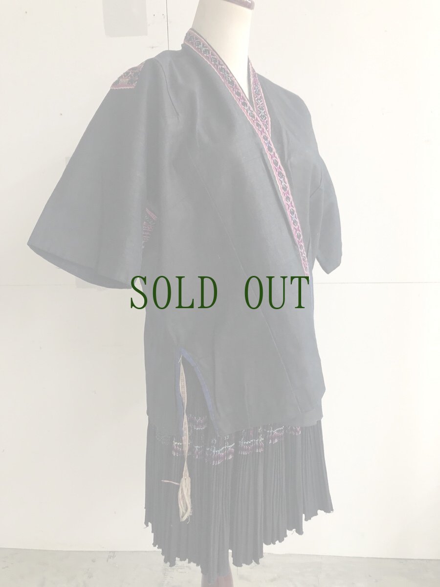 画像2: 貴州省・革東ミャオ族(ge dong miao)　民族衣装上下一式（ビンテージ) (2)