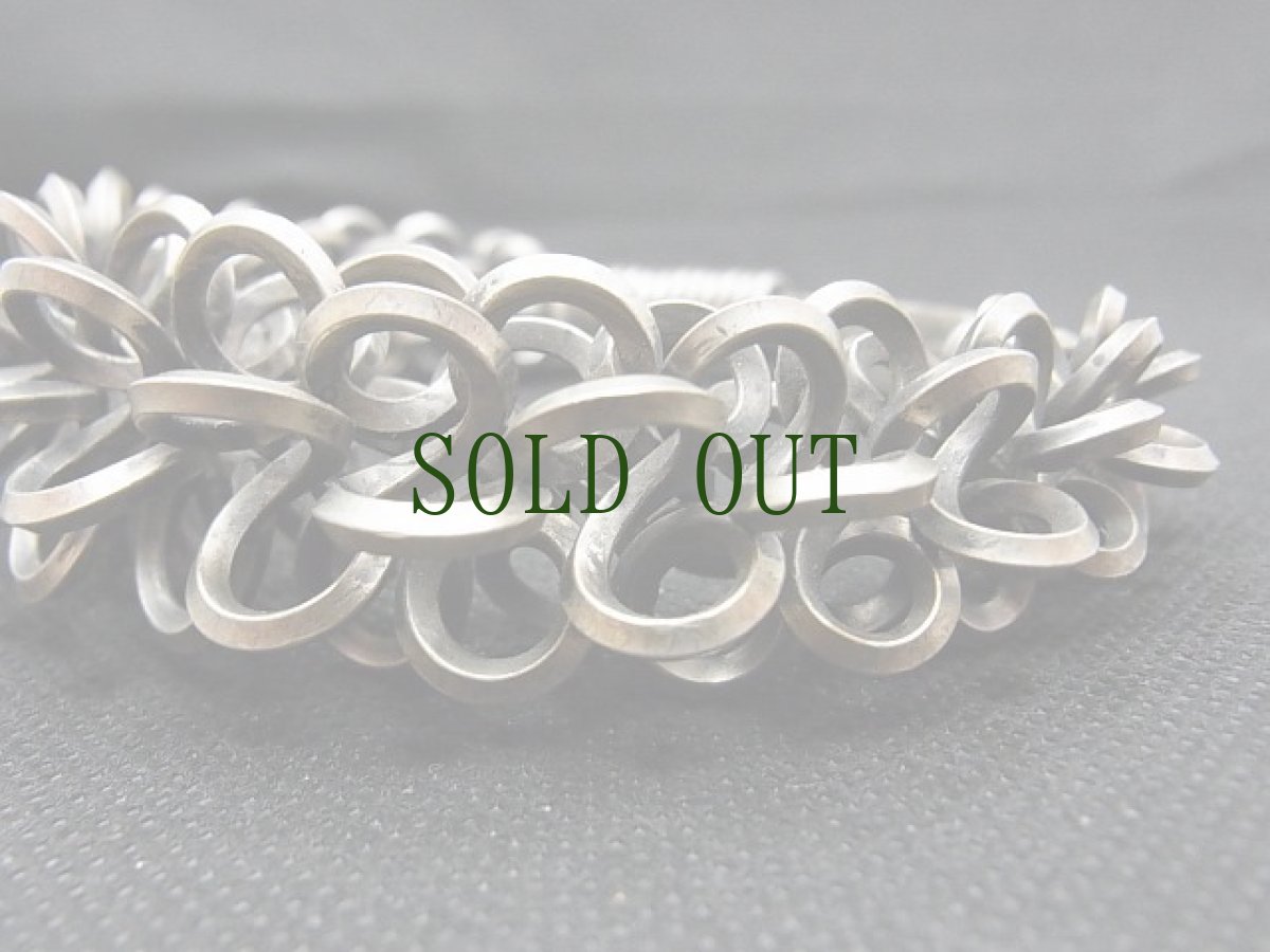 画像8: 貴州苗族のトライバルバングル 　一対売り　(雷山県西江地区・ミャオ銀) (8)