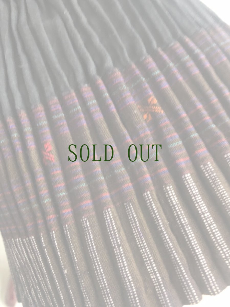 画像11: 貴州省黄平苗族(ミャオ族)　木綿プリーツ巻きスカート（草木染）ビンテージ　 (11)