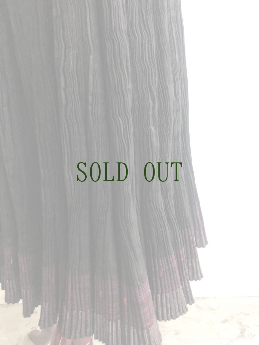 画像10: 貴州省黄平苗族(ミャオ族)　木綿プリーツ巻きスカート（草木染）ビンテージ　 (10)