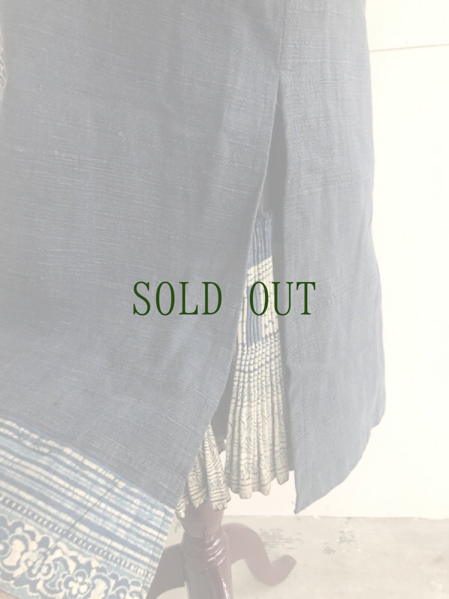 画像10: 本藍染ロング丈ジャケット　（貴州省ミャオ族　手紬手織り木綿）ドロップショルダー　 (10)