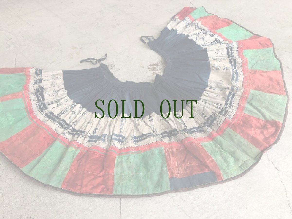 画像5: 広西壮族自治区・瑶族（ヤオ族）　藍染・プリーツ巻きスカート　（ビンテージ）　 (5)