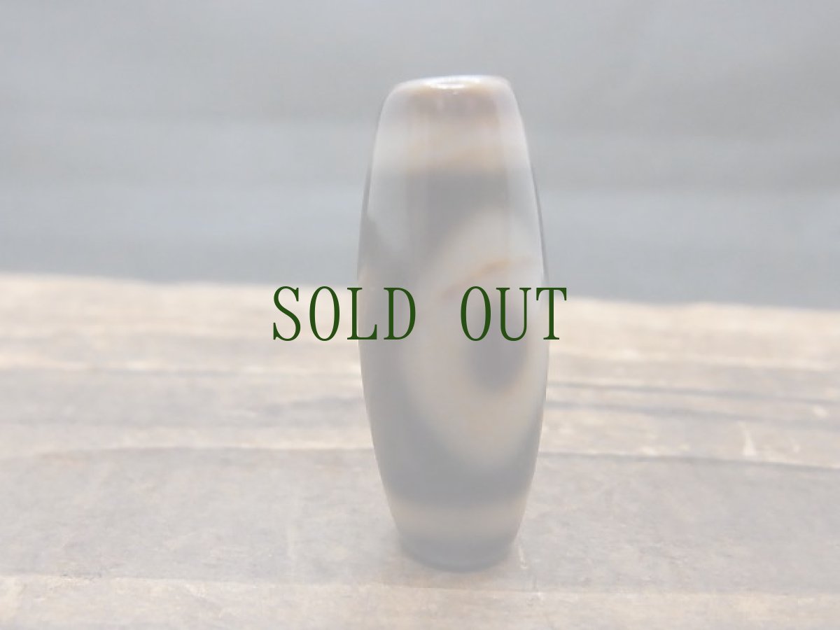 画像8: 紅朱砂ジービーズ(dzi mig ni pa with red spot)二眼天珠（ブッダ２アイ） (8)