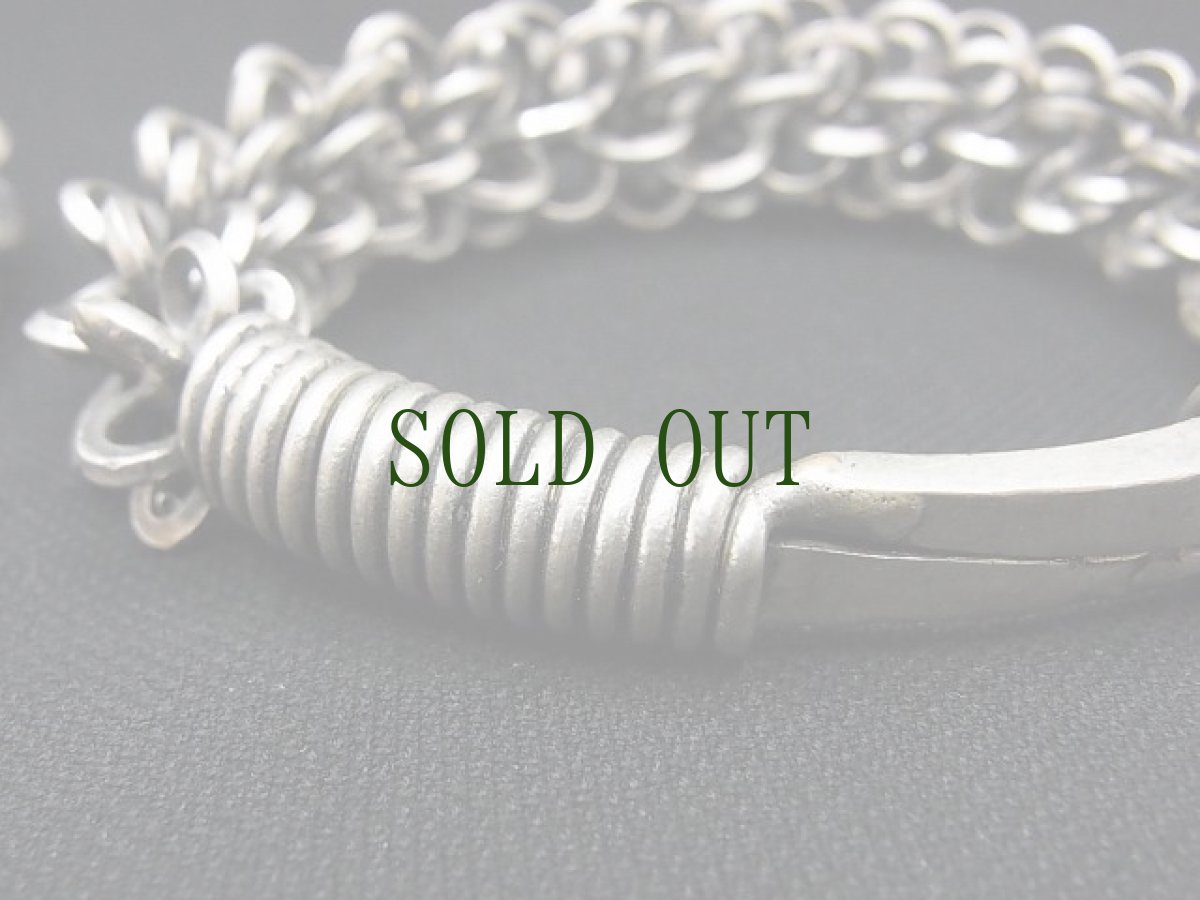 画像4: 貴州苗族のトライバルバングル 　一対売り　(雷山県西江地区・ミャオ銀) (4)