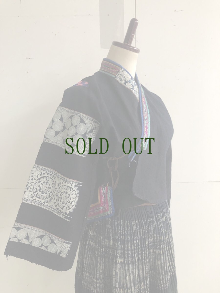 画像3: 貴州省布依族(プイ族) 刺繍・ろうけつ・藍染め 木綿ジャケット(ビンテージ) (3)