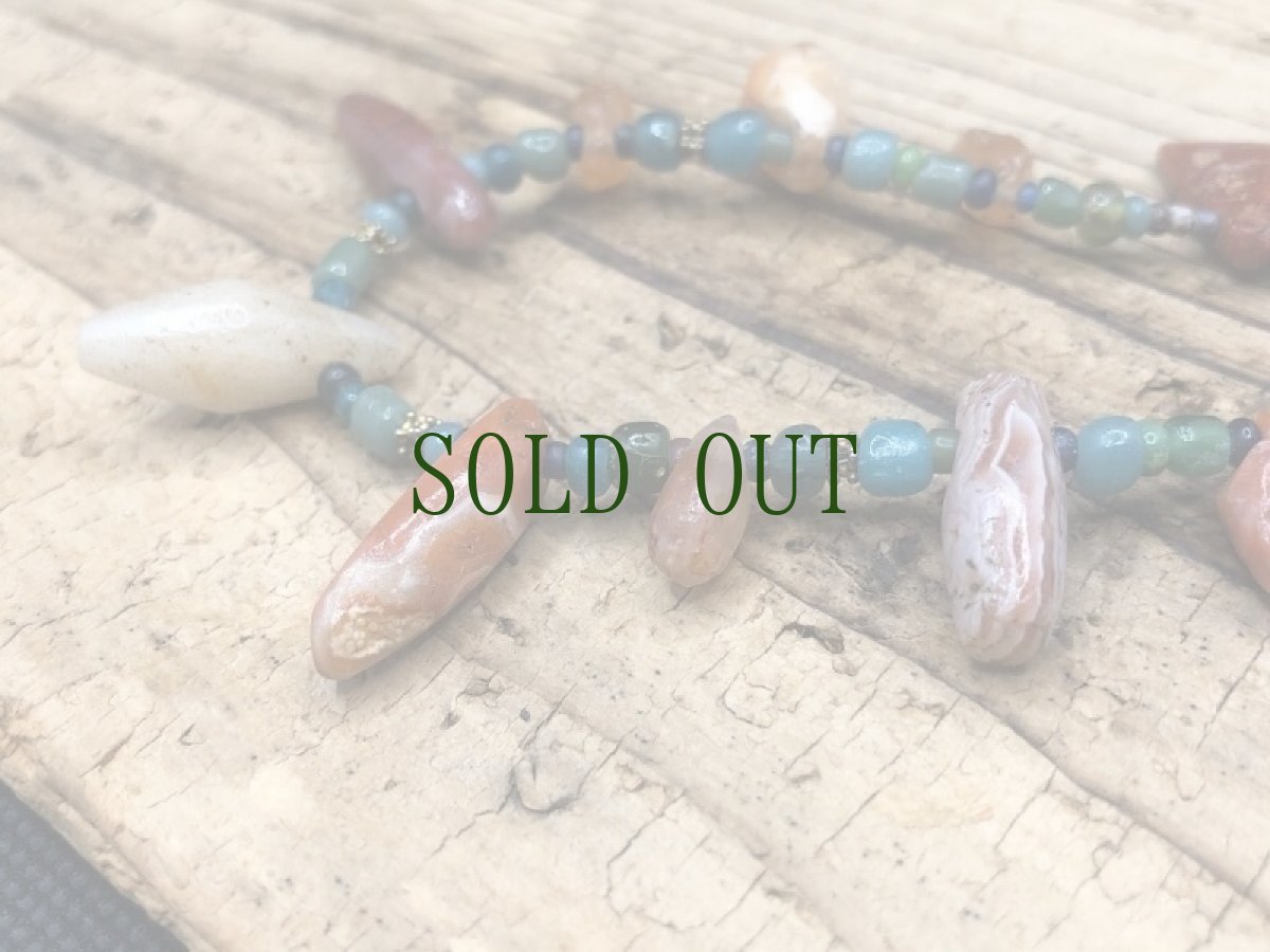 画像4: 古代発掘カーネリアンとペルシャ瑠璃珠（古代ローマン）のネックレス (4)