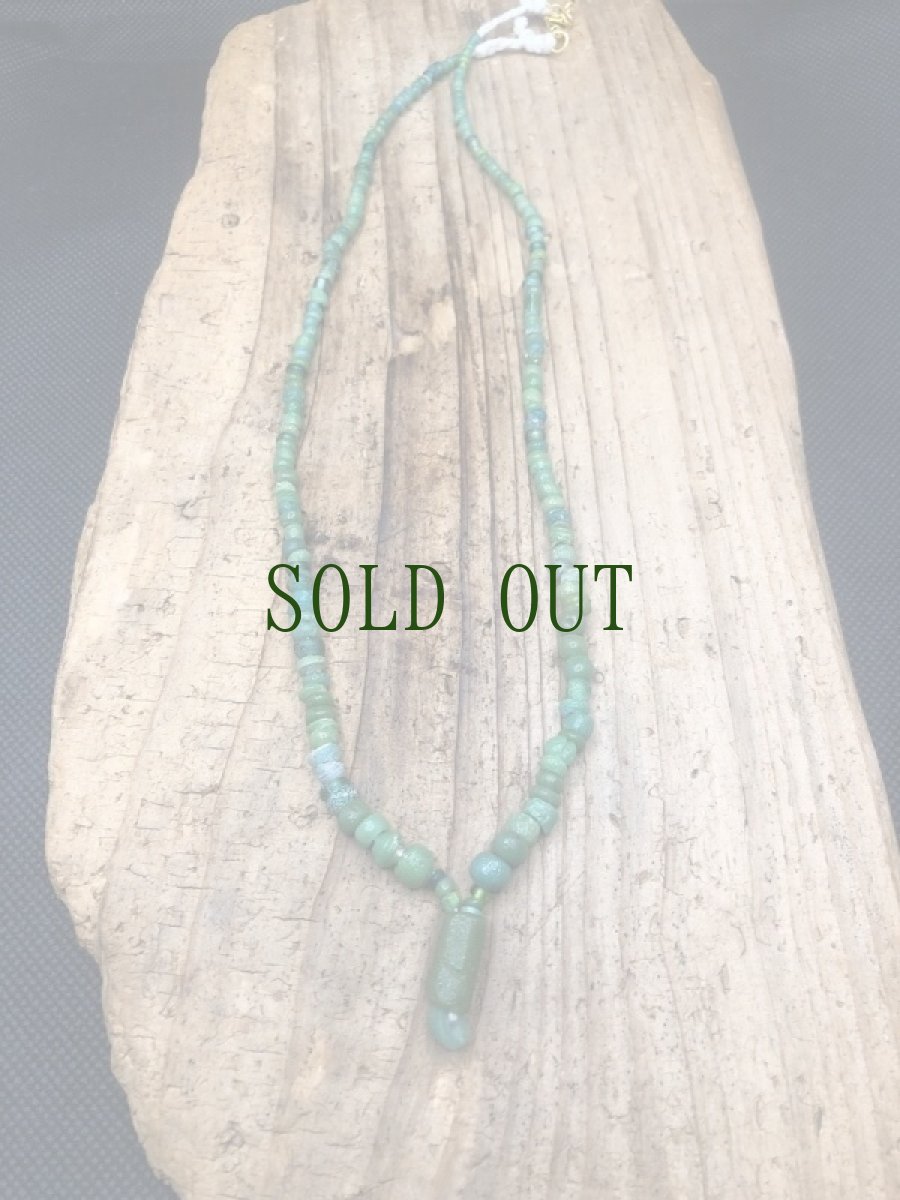 画像2: 古代ペルシャ（古代ローマン）とんぼ玉　（瑠璃珠ネックレス） (2)