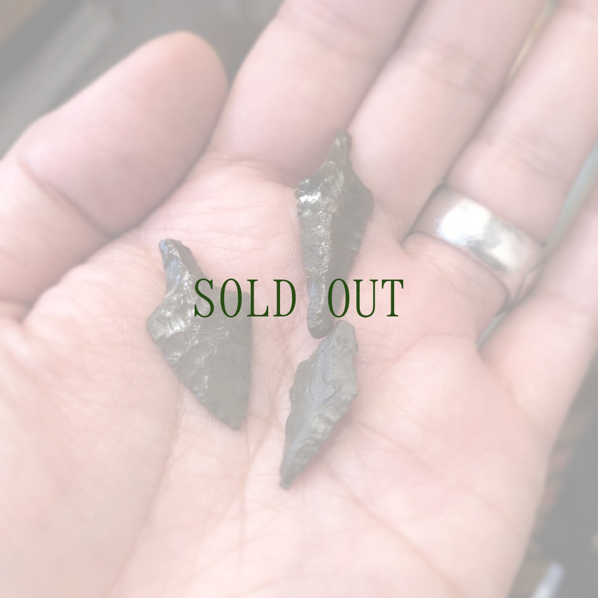 画像4: 縄文時代　石鏃（矢じり）　硬玉翡翠製含む９点 (4)