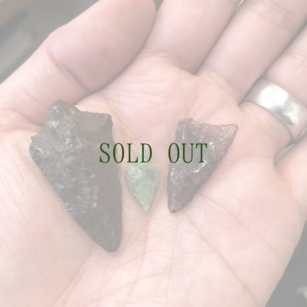 画像3: 縄文時代　石鏃（矢じり）　硬玉翡翠製含む９点 (3)