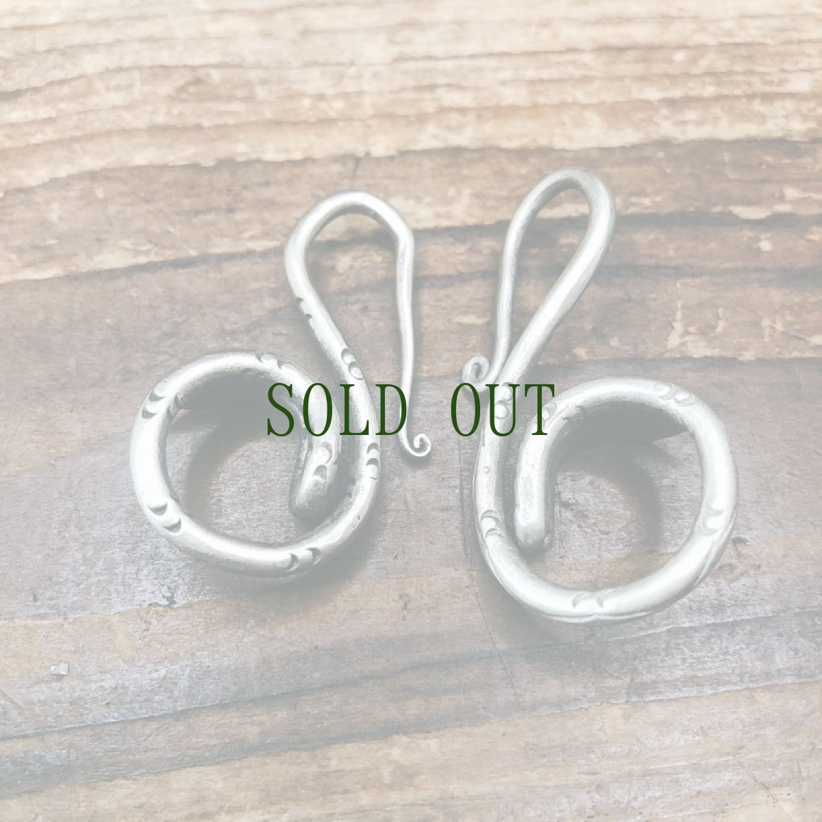 画像4: 貴州苗族（ミャオ族）のシルバーピアス(苗銀)　蛇 (4)