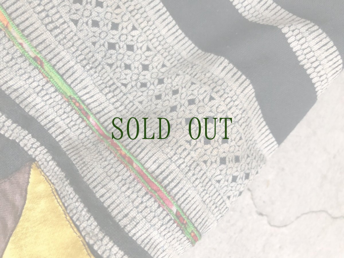 画像14: 雲南省麻栗坡県彝族（イ族）スカート（藍染・ろうけつ染め・木綿製）ビンテージ (14)