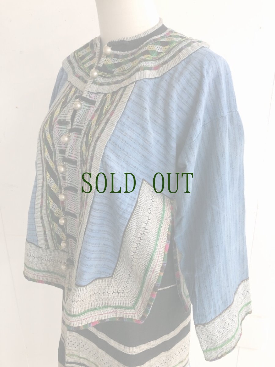 画像4: 雲南省麻栗坡県彝族（イ族）ジャケット　本藍染・綿麻製（Malipo YI traditional jacket）ビンテージ (4)