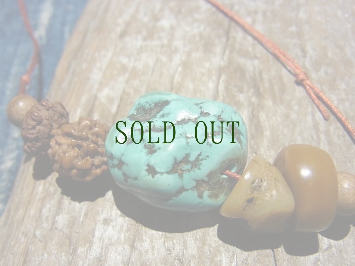 画像5: アンティーク　チベタン天然ターコイズ(yu)と眉心骨カパーラ、菩提樹、琥珀珠の首飾り　 (5)