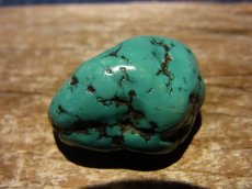 画像1: アンティーク　チベタン天然ターコイズ(yu)　（tibetan old turquoise）　大珠 (1)