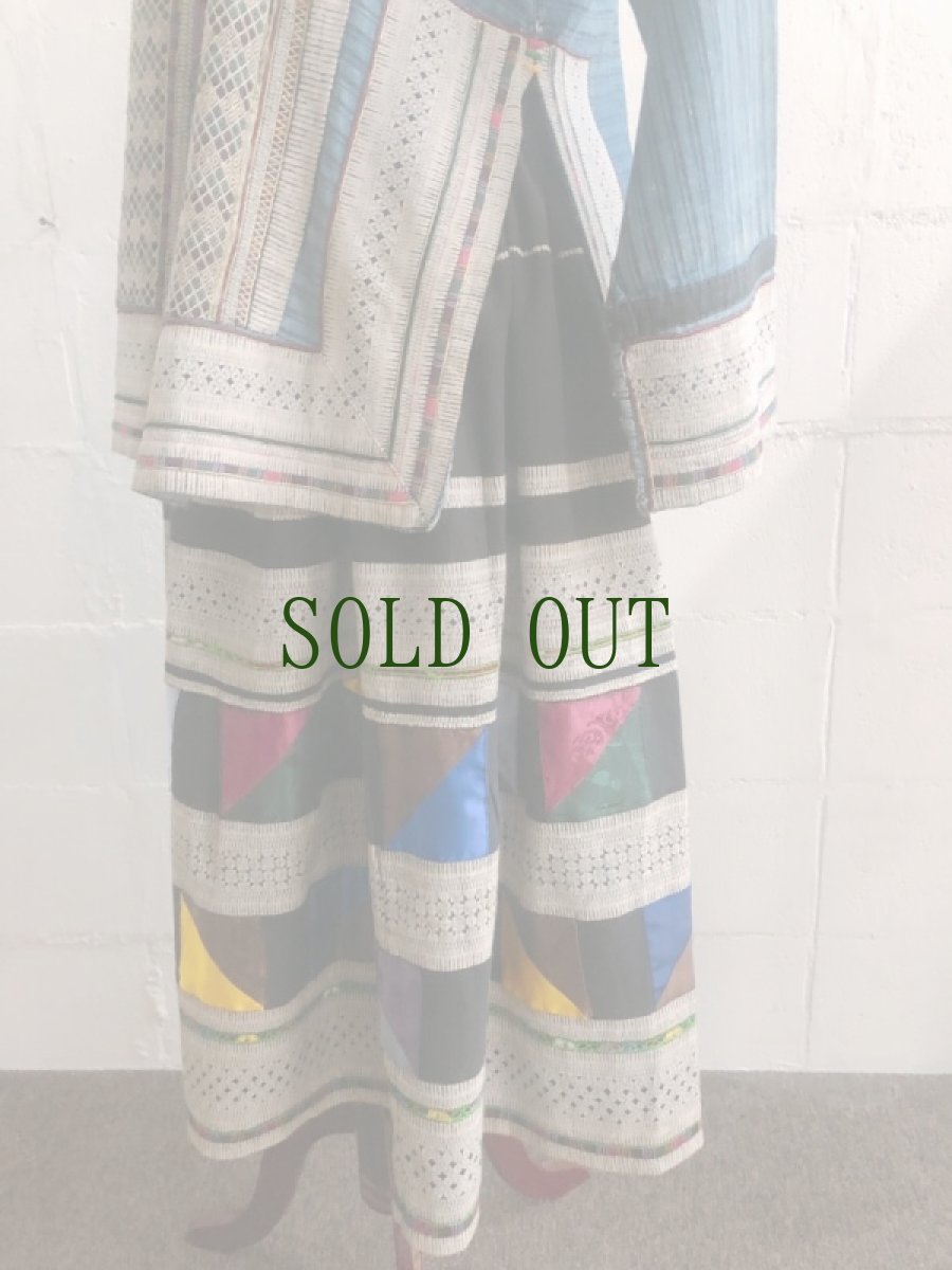 画像6: 雲南省麻栗坡県彝族（イ族）スカート（藍染・ろうけつ染め・木綿製）ビンテージ (6)