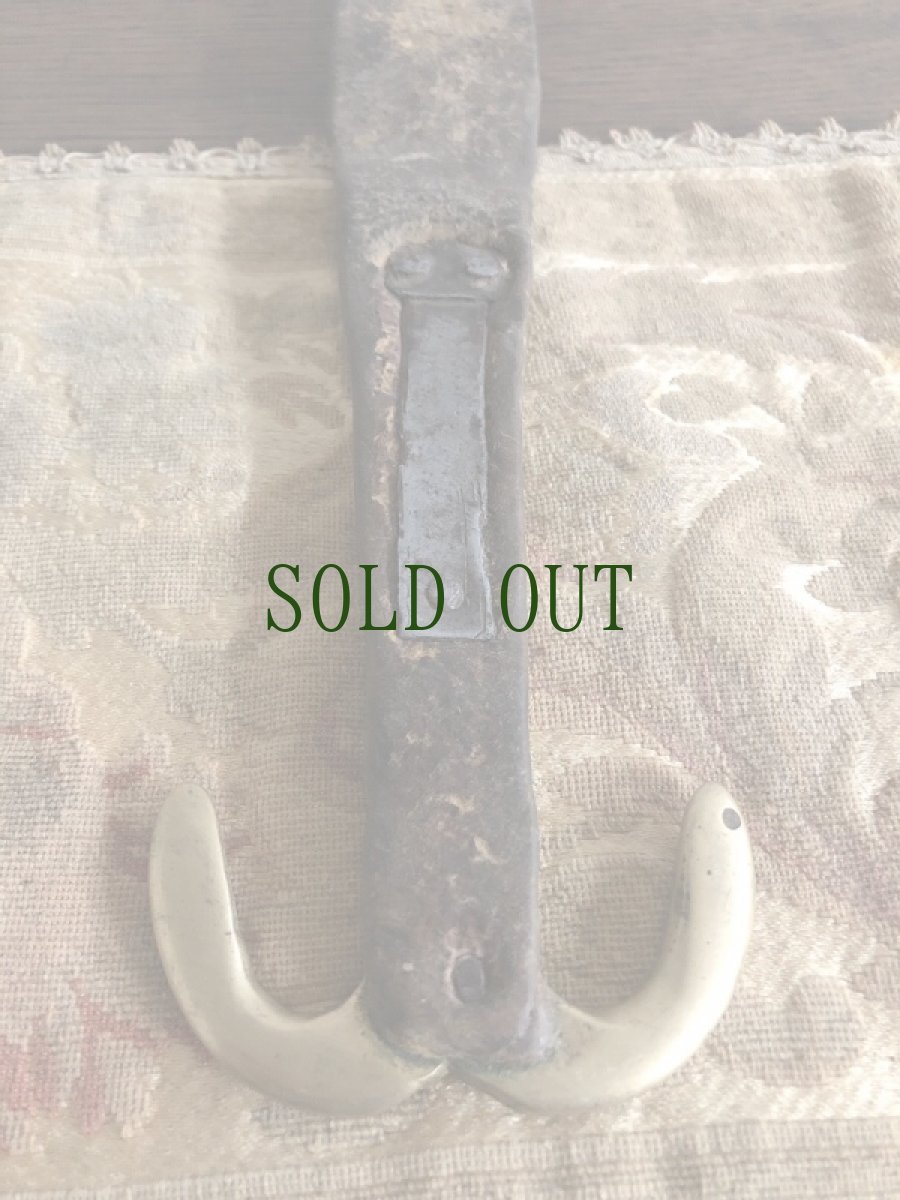 画像5: チベットの装身具(搾乳桶用の鉤・ラムチャル/tibetan old lamchar）山さんご象嵌　アンティーク (5)