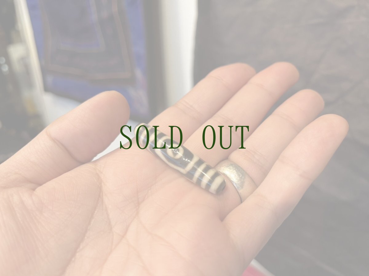 画像8: ジービーズ 古瑠璃天珠（３アイ　  dzi mig sum pa )　老料器三眼天珠　 (8)