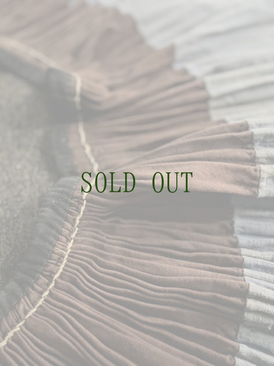 画像14: 貴州省安順県関口苗族 ・ミャオ族 ロング丈プリーツ巻スカート　 (An shun Miao )　ヴィンテージ (14)