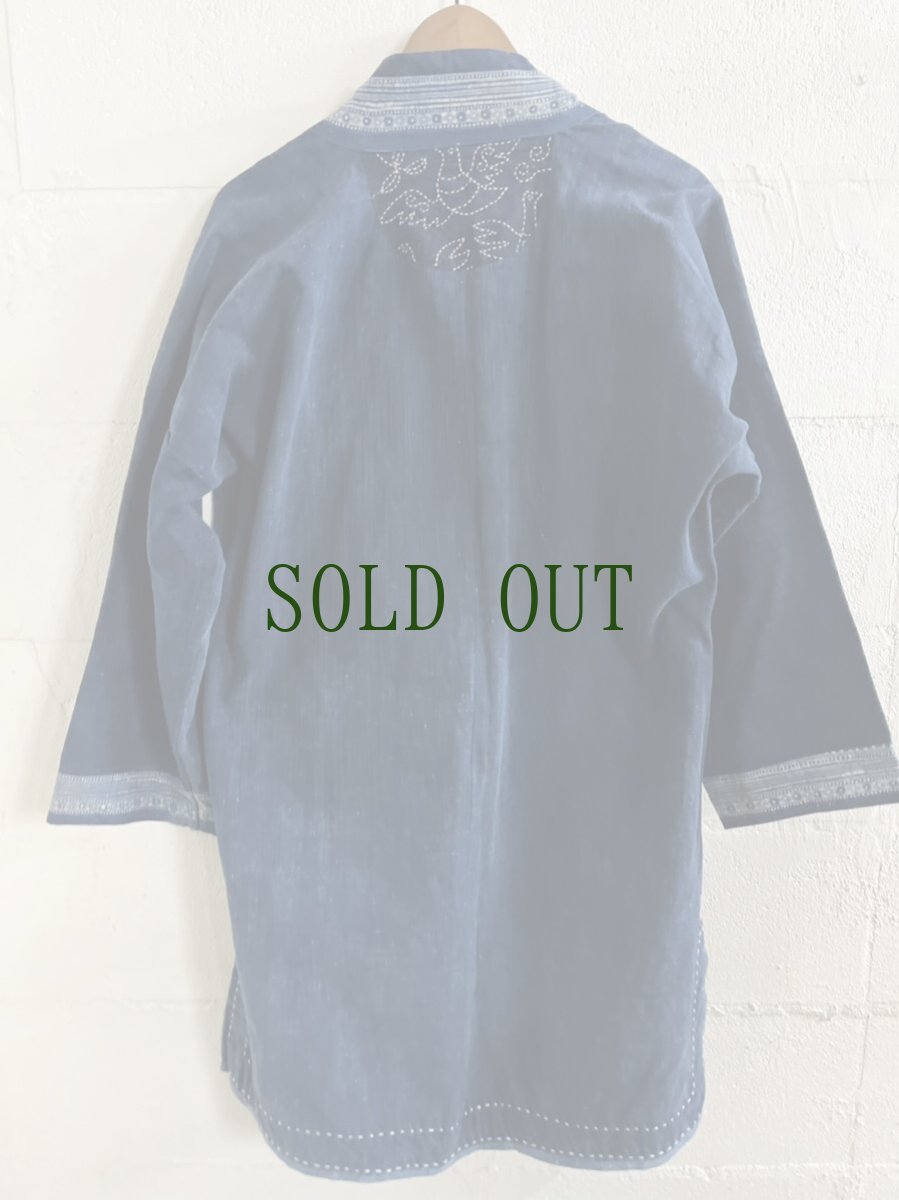 画像6: 本藍染ロング丈ジャケット　（貴州省ミャオ族・トン族　手紬手織り木綿）ドロップショルダー　 (6)