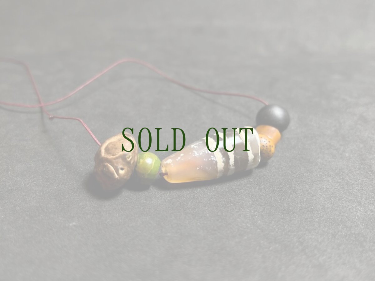 画像7: 古代ジービーズ（老天珠・Ancient dzi with red spot）七線天珠・紅朱砂 (7)