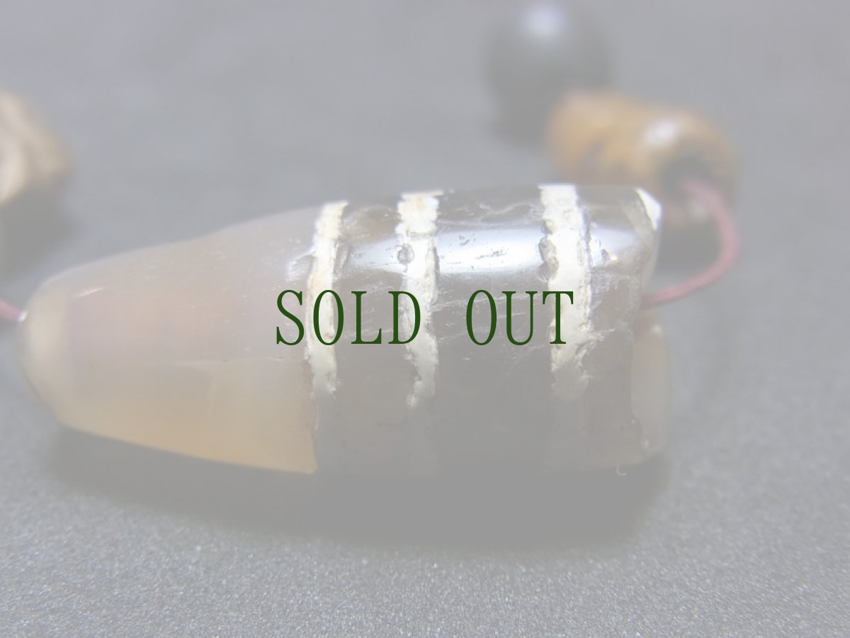 画像3: 古代ジービーズ（老天珠・Ancient dzi with red spot）七線天珠・紅朱砂 (3)