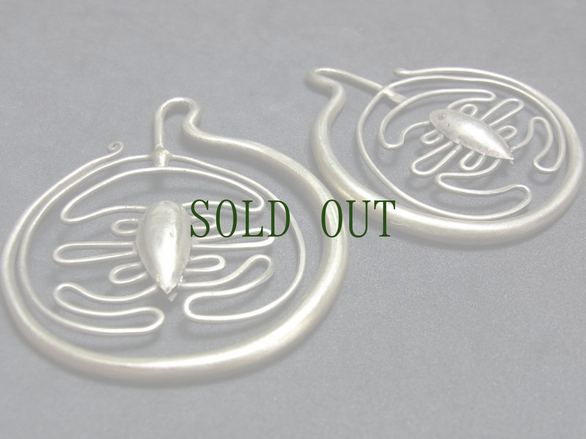 画像2: 貴州苗族（ミャオ族）のシルバーピアス(苗銀) (2)