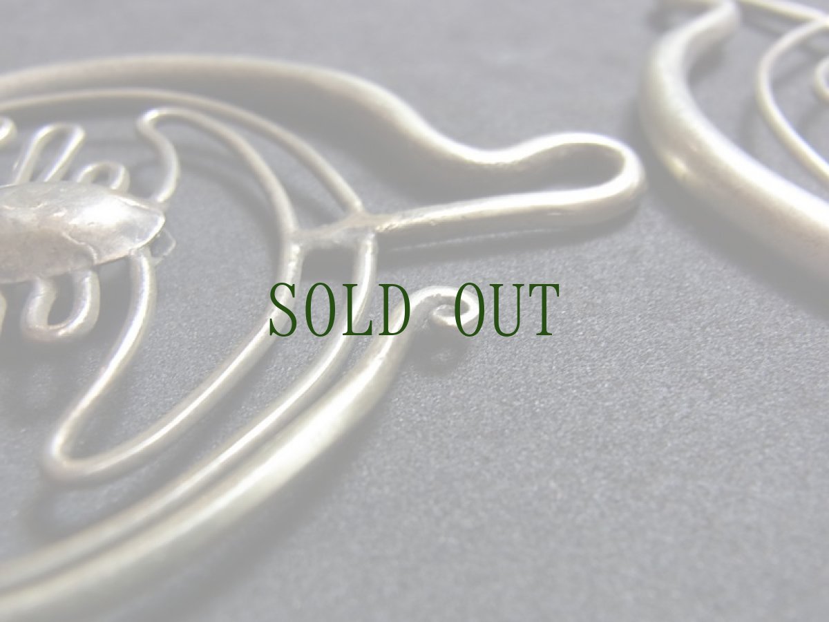 画像4: 貴州苗族（ミャオ族）のシルバーピアス(苗銀) (4)