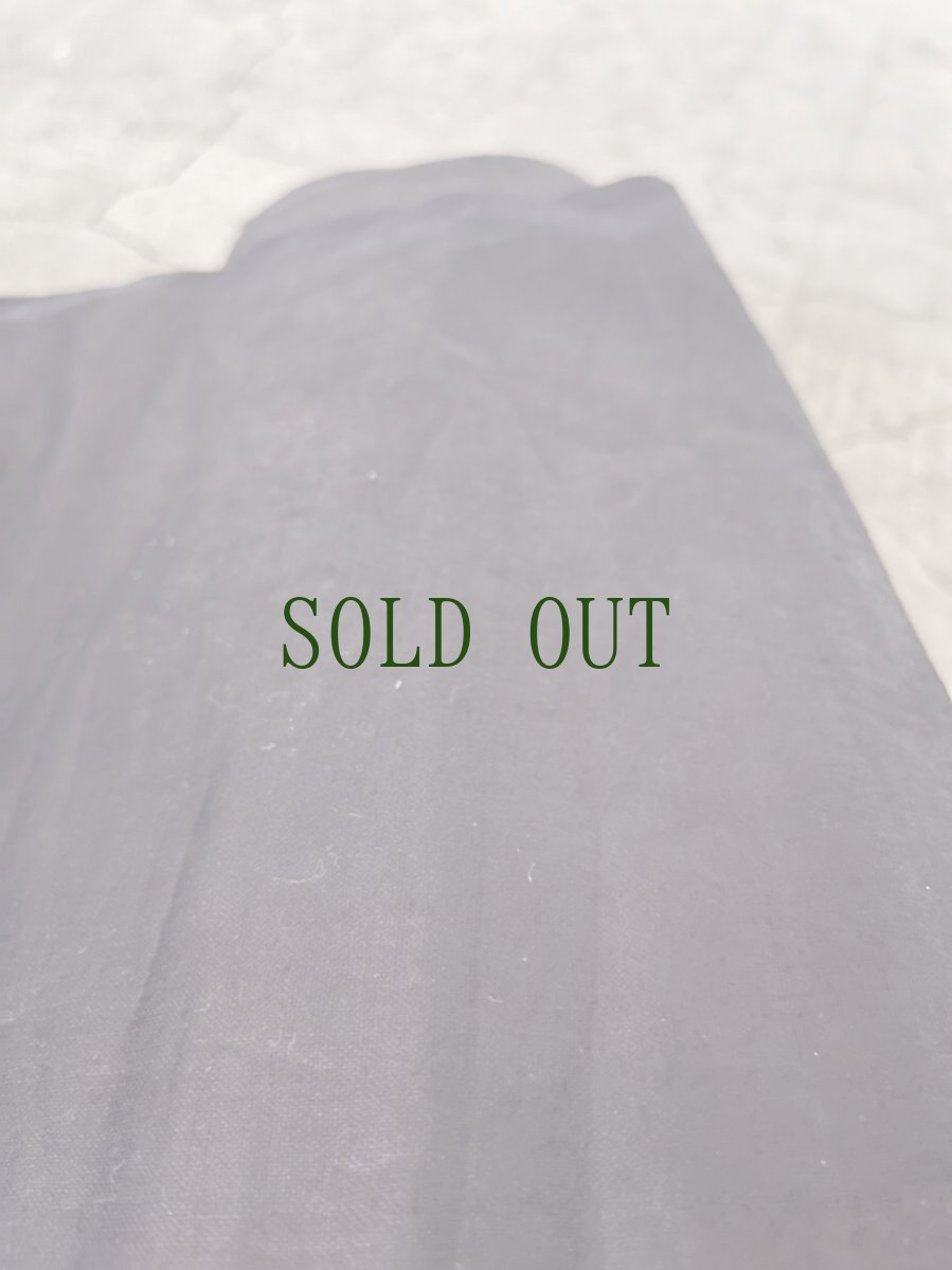 画像4: 貴州省トン族（侗族）　本藍染め亮布（liang bu）　手紬手織り木綿　一反（一巻）約13ｍ50cm×約40cm・茶紫系 (4)