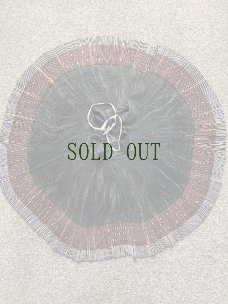 画像4: 貴州省黄平苗族(ミャオ族)　プリーツ巻きスカート（野蚕絹・草木染）ビンテージ　【シルク】 (4)