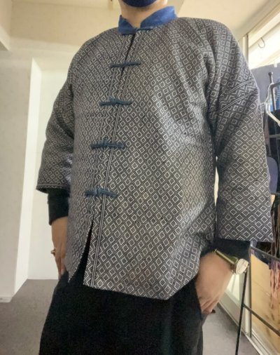 画像2: 貴州省トン族・藍染め織り布・カンフージャケット（ドロップショルダー）　手紬手織り　（ユニセックス）