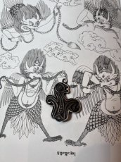 画像7: チベット・鳥獣の鉄製トクチャ(天鉄・Thogchags)・純銀製被せ付き (7)