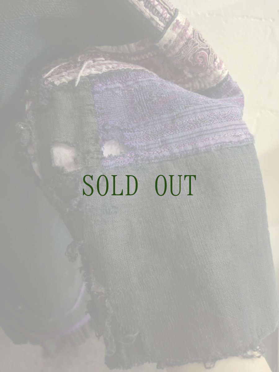 画像19: 貴州省・革一苗族（ge yi miao）木綿藍染・刺繍ジャケット　（アンティーク）老奶奶的衣服 (19)