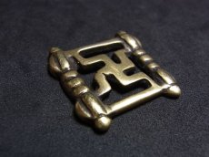 画像2: チベット・トクチャ(天鉄・Thogchags)　卍紋と金剛杵（経文鍵） (2)
