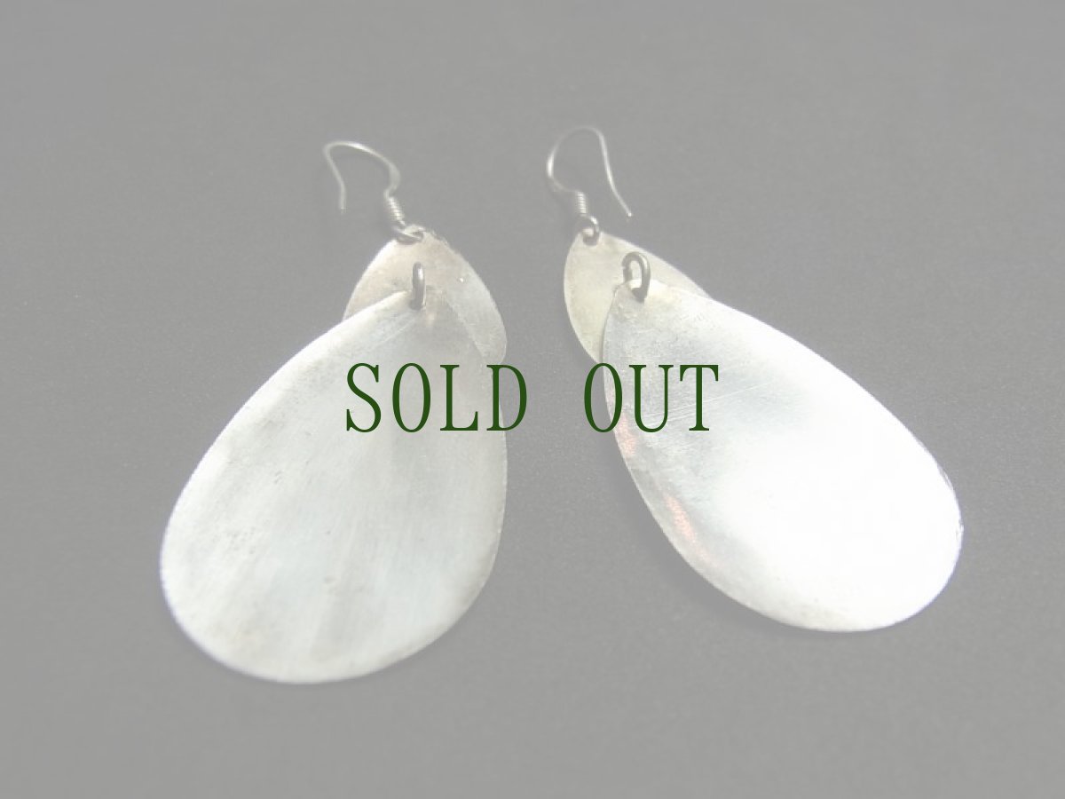 画像4: 貴州苗族（ミャオ族）の苗銀製トライバルピアス　 (4)