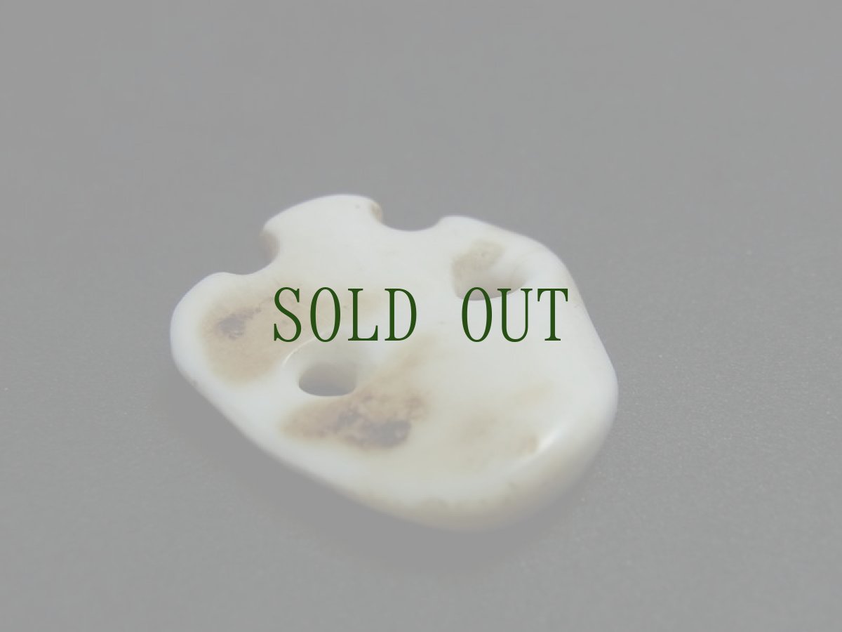 画像5: チベット密教 マニコロ・トゥン（シャンカ・砗磲）の御守り・アンティーク (5)