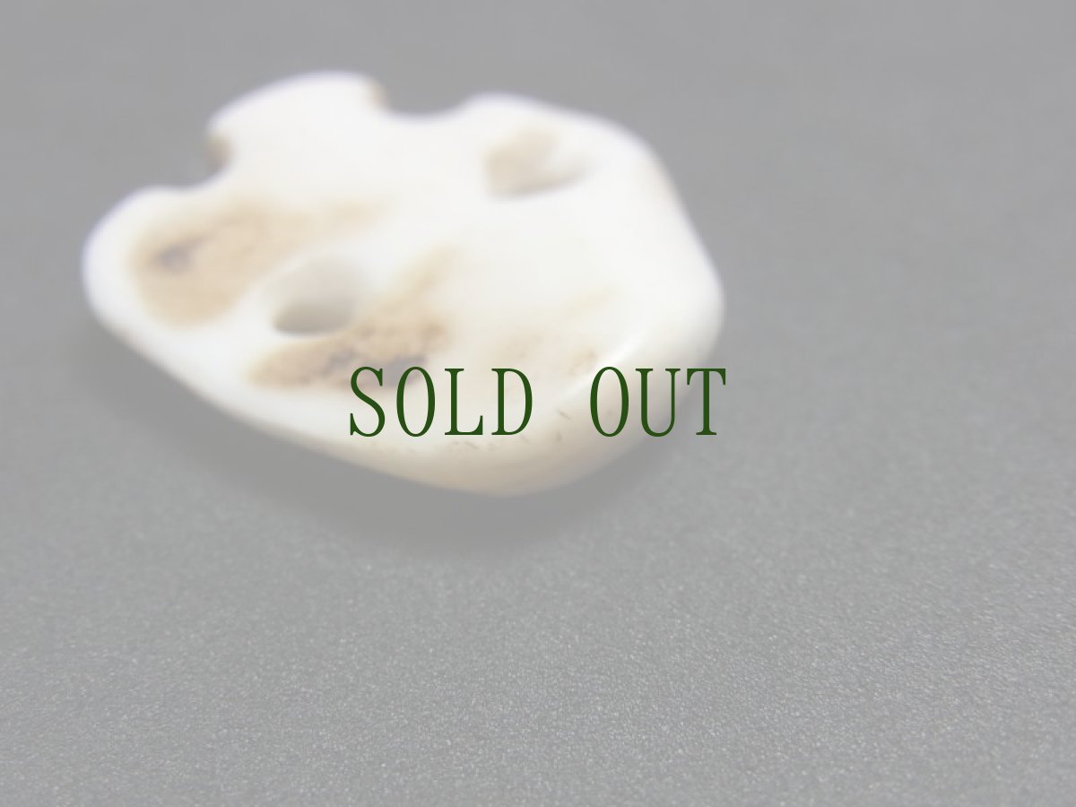 画像4: チベット密教 マニコロ・トゥン（シャンカ・砗磲）の御守り・アンティーク (4)