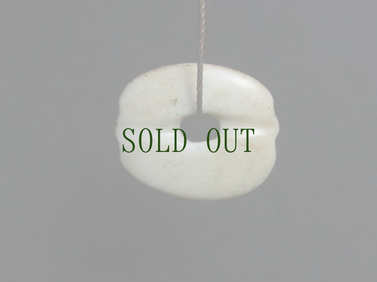 画像7: チベット密教 マニコロ・トゥン（シャンカ・砗磲）の御守り・アンティーク (7)