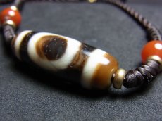 画像5: ジービーズ(Tibetan dzi beads) 天地天珠（サコナゴ）とペマラカの首飾り (5)
