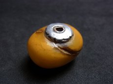画像1: アンティーク　チベタンアンバー　(老蜜蜡・琥珀・·Tibetan old amber)　 (1)