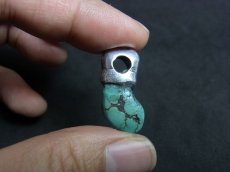 画像6: TIbetan old turquoise　チベタン天然ターコイズ(yu)と銀のペンダントトップ (6)