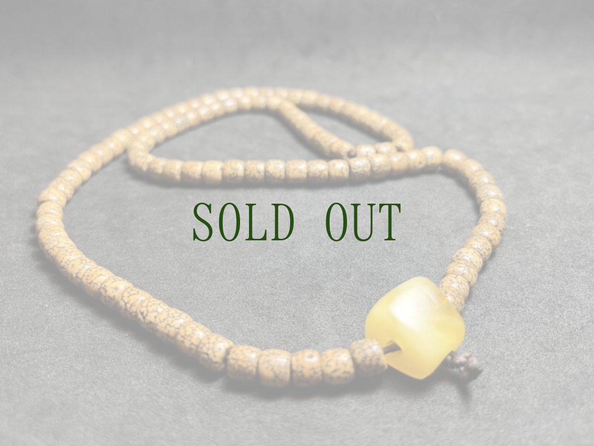 画像2: チベット　老星月菩提樹の御数珠　( TIbetan star&moon bodhi seed mala )　蜜蝋琥珀親玉付き・アンティーク (2)